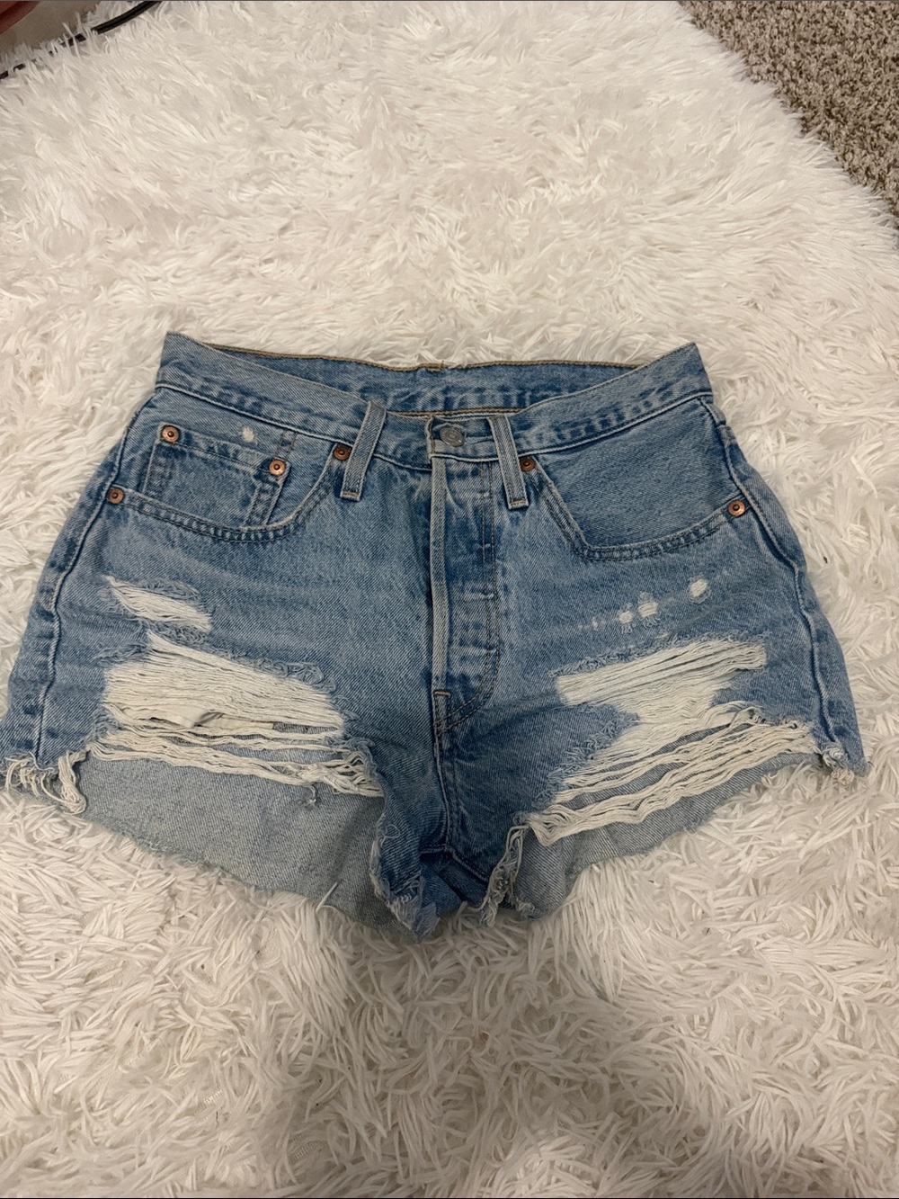 Levi’s High -Rise Distressed Denim Shorts - Light Blue